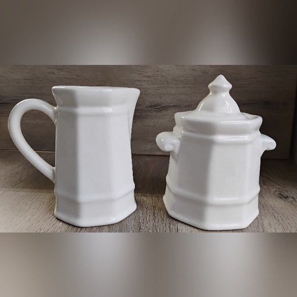 Pfaltzgraff Other - Pfaltzgraff Heritage White Creamer & Sugar Set Stoneware Glazed Pottery